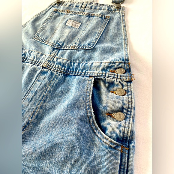 COPY - Levi's® Premium vintage women’s red tab overalls. Wide leg. Pockets.Size… - Picture 4 of 15